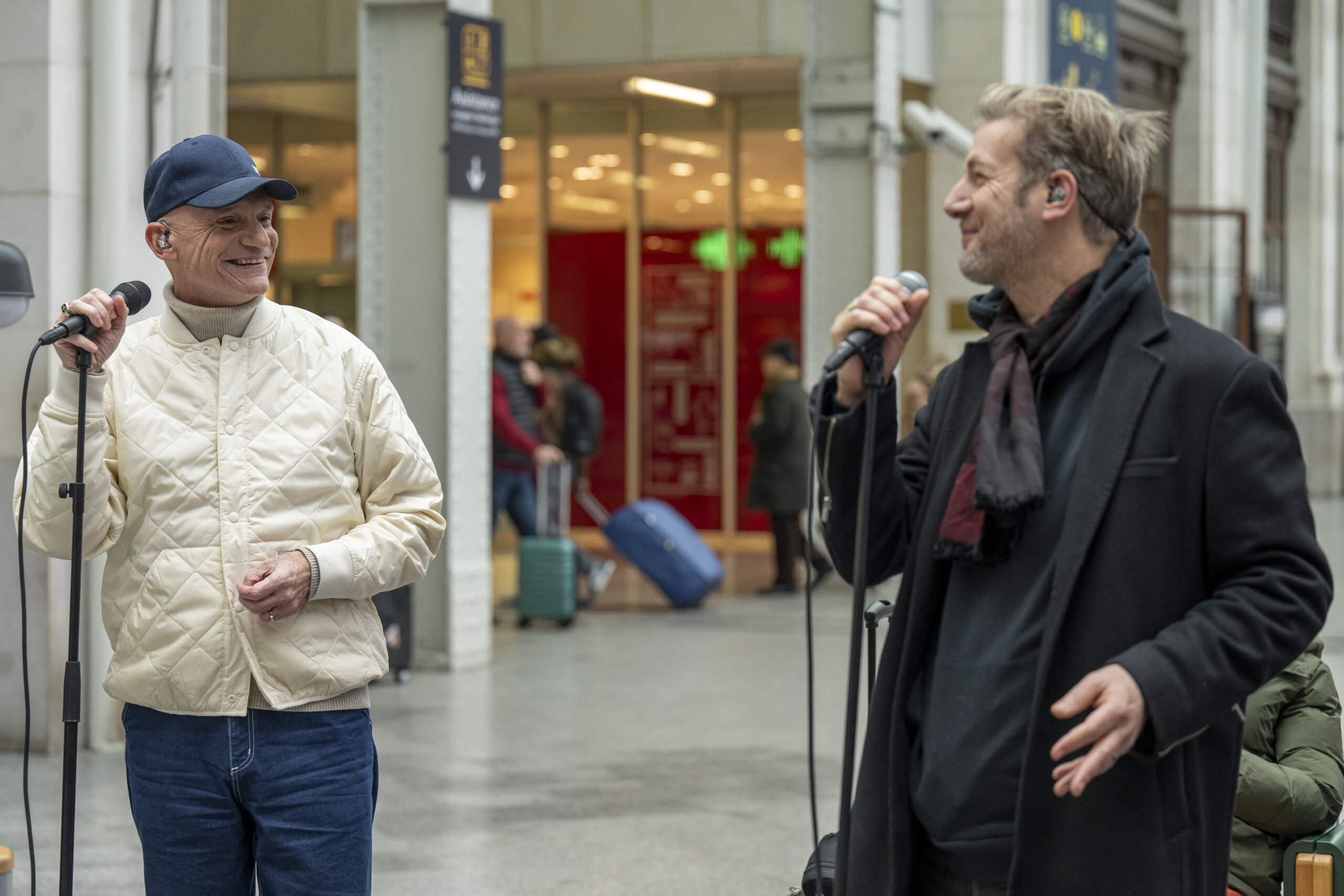 Clip Gaetan Roussel et Bertrand Belin - Gare de Lyon - Benoit Diacre - 1