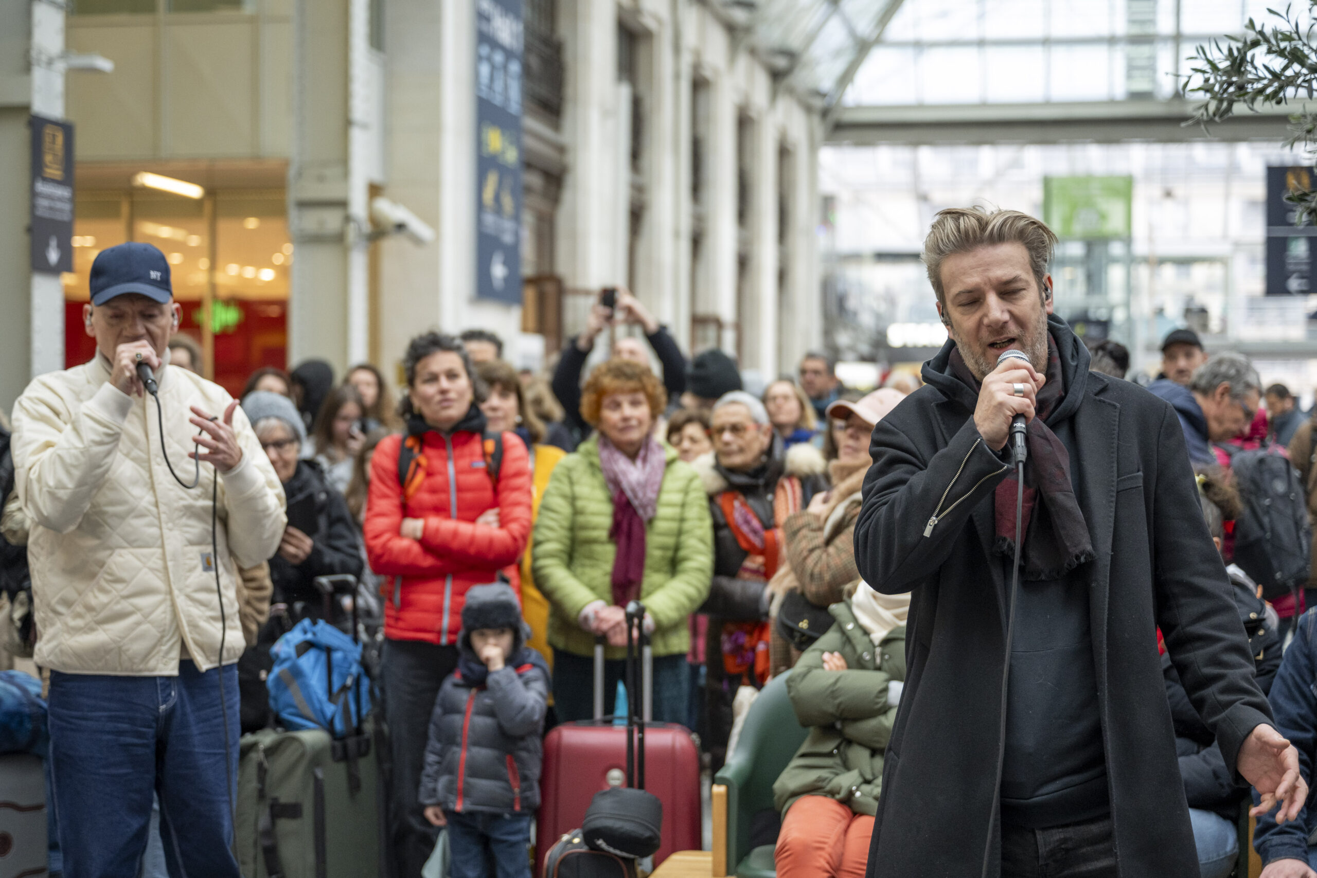 Clip Gaetan Roussel et Bertrand Belin - Gare de Lyon - Benoit Diacre - 6